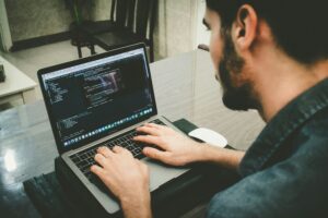 Streamlining Operations The Benefits of Bespoke Software for Medium to Large Businesses