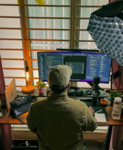 Why UK Businesses Prefer Local Outsourced Developers Over Overseas Teams